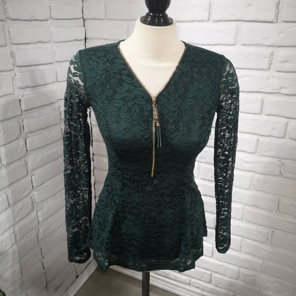 Suzy Shier Ladies Size XS Dark Green Long Sleeves Fitted at Waist Lace Blouse